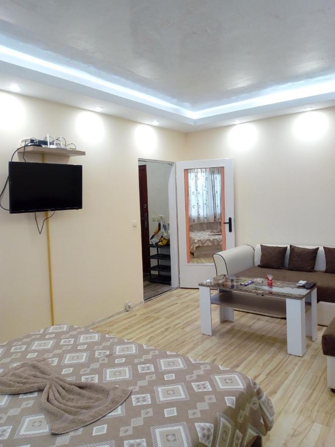 Апартамент Дани Apartament Dani 卡赞勒克 外观 照片